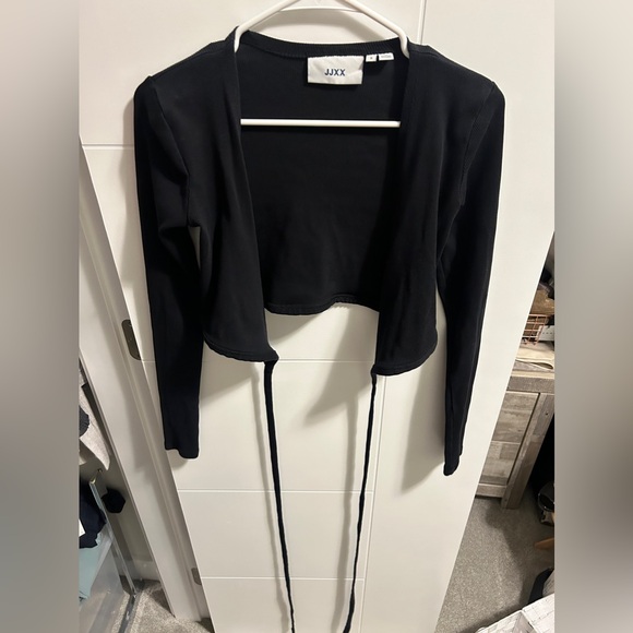 JXX : Longsleeve Wrap Top - Picture 3 of 7